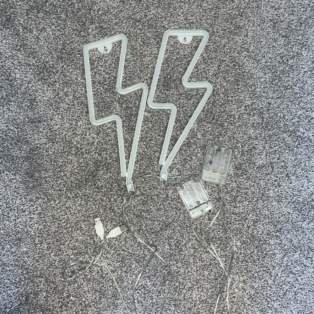 LED lightening bolts